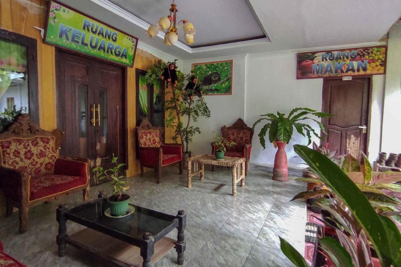 Oyo 90988 Tangkoko Jungle Homestay Rinondoran Extérieur photo