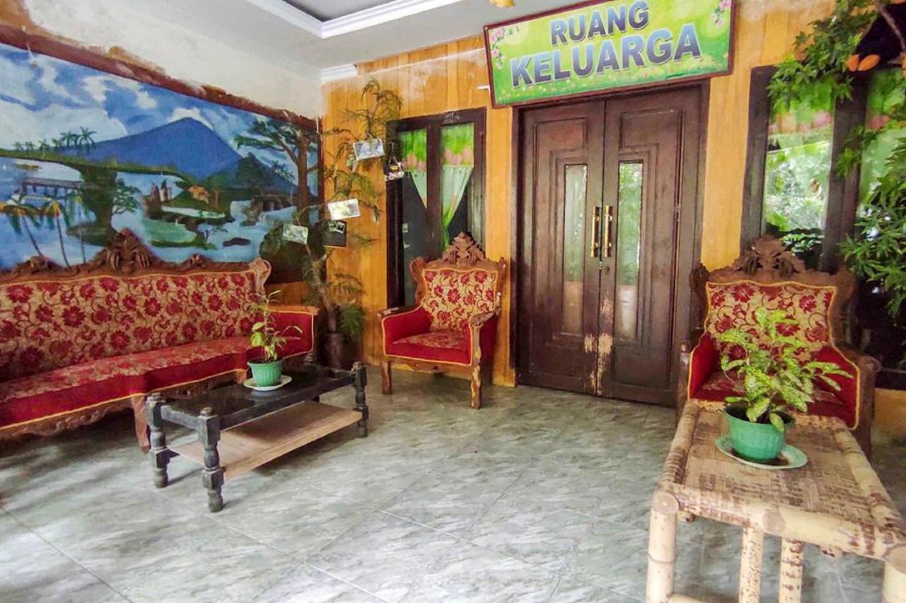 Oyo 90988 Tangkoko Jungle Homestay Rinondoran Extérieur photo